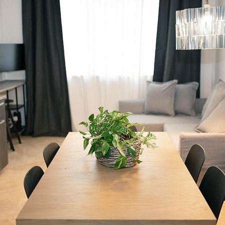 Black Marble - Design Apartment Бари Екстериор снимка